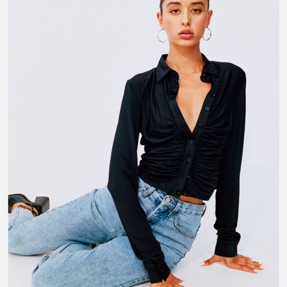 With Jean Black Ruched Button-Up Women's Top